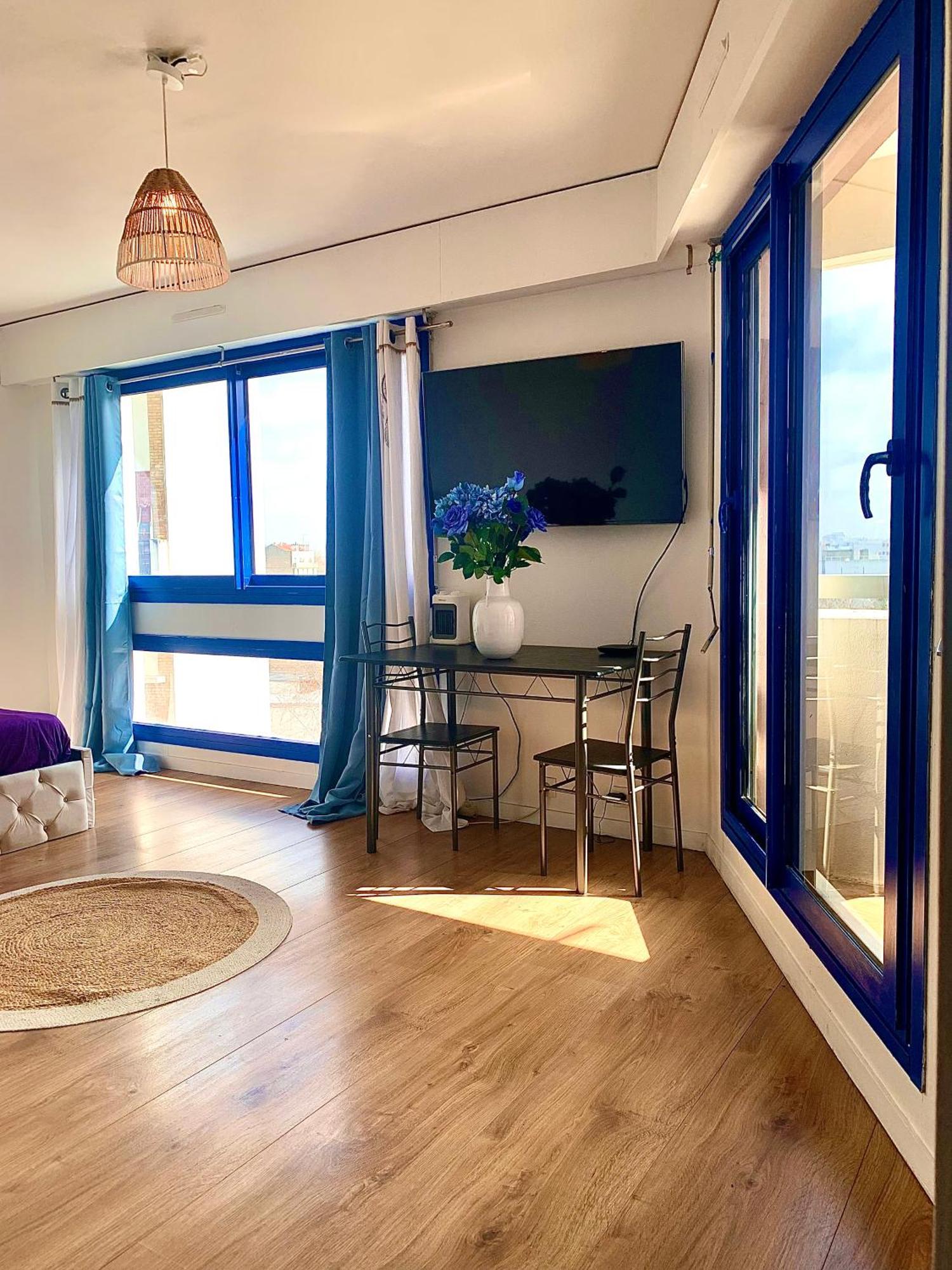 Paris La Defense - Santorin Apartment With Jacuzzi Курбевуа Экстерьер фото